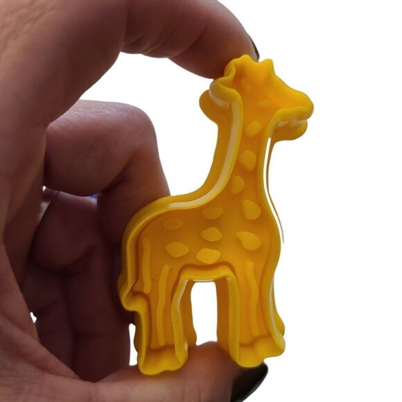 ANIMAL CRACKER Cookie Cutters Set of Four Press Pin NWOT - Picture 5 of 7